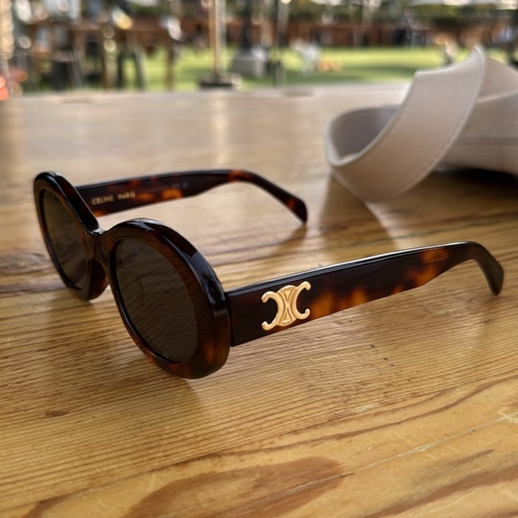 Celine
Triomphe Logo Oval Acetate Sunglasses - Picture 7 of 7